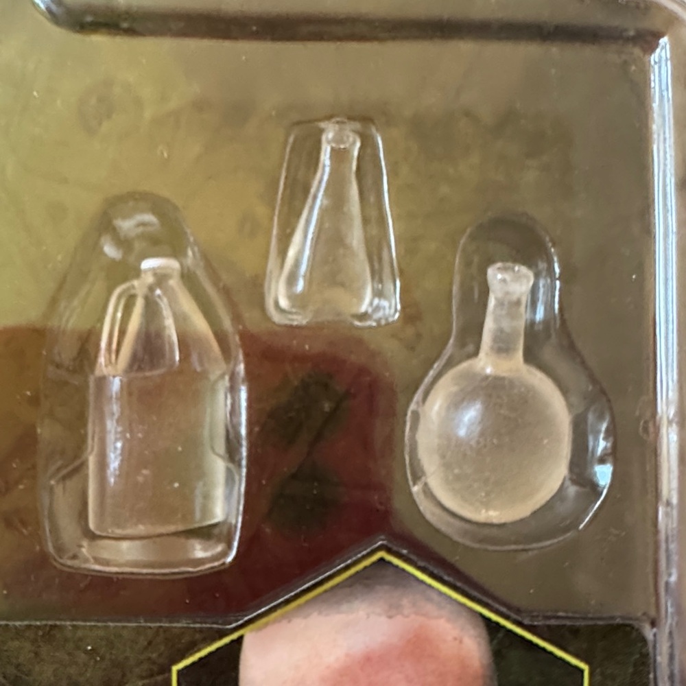 🧔‍♂️ Mezco Toyz; New in Box! Walter White from Breaking Bad; Collectible Figure! - Picture 3 of 6